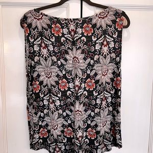 Loft sleeveless blouse. Very soft   Size Large